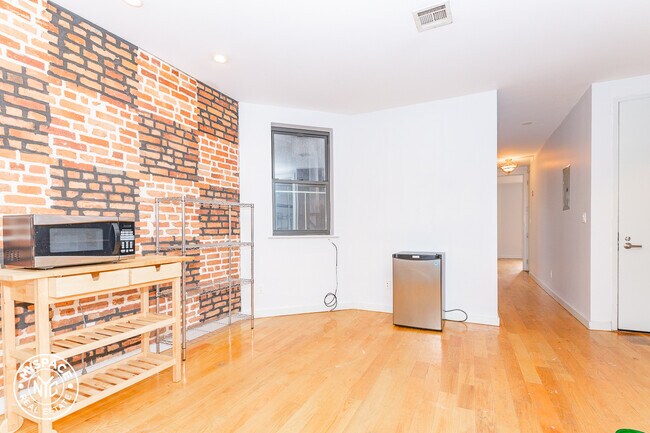 Building Photo - 279 Nostrand Ave.
