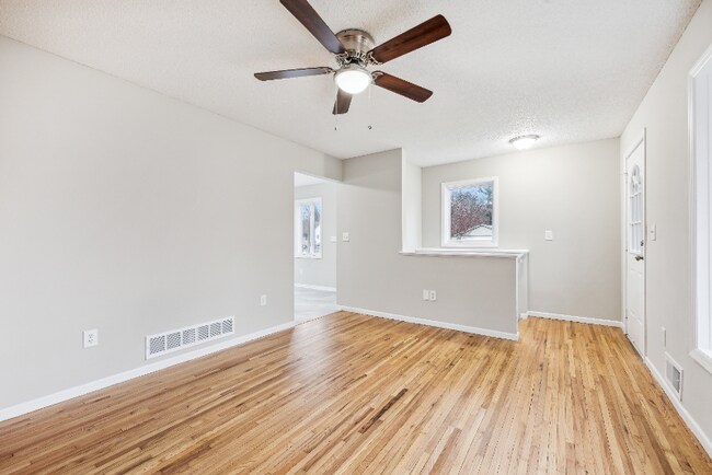 Foto del edificio - 8801 Madison St NE
