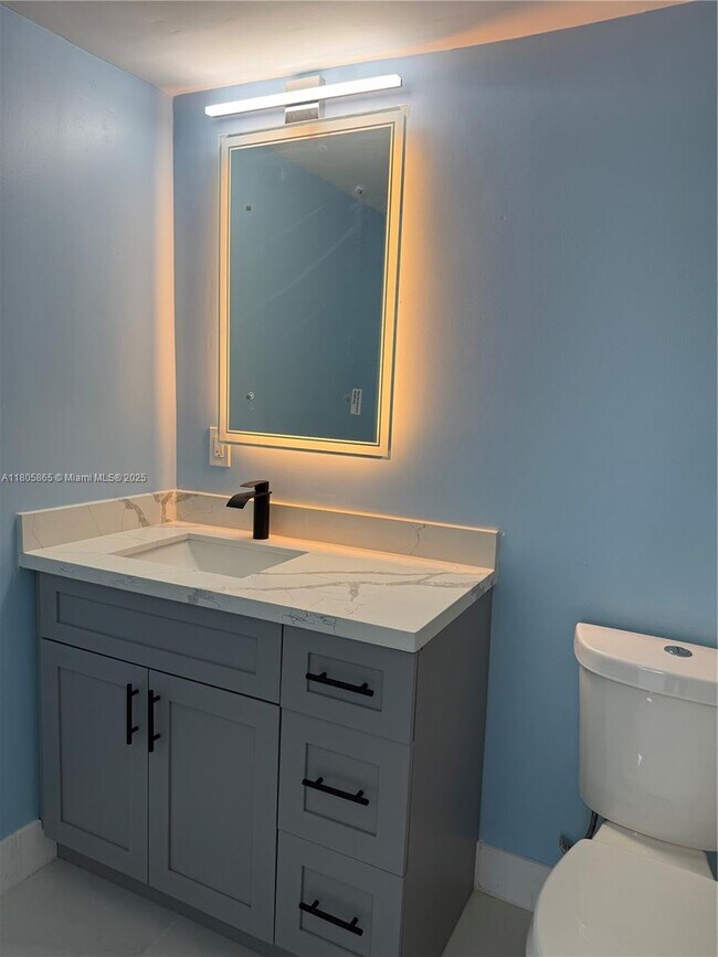 Foto del edificio - 530 NW 116th Terrace