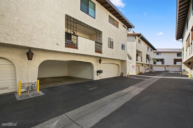 Building Photo - 2 br, 2 bath - 400 S Flower St Unit 5