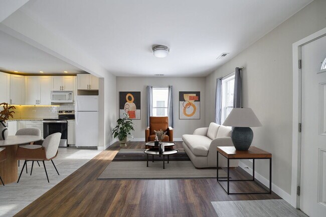 Foto del edificio - 825 Albert Ave