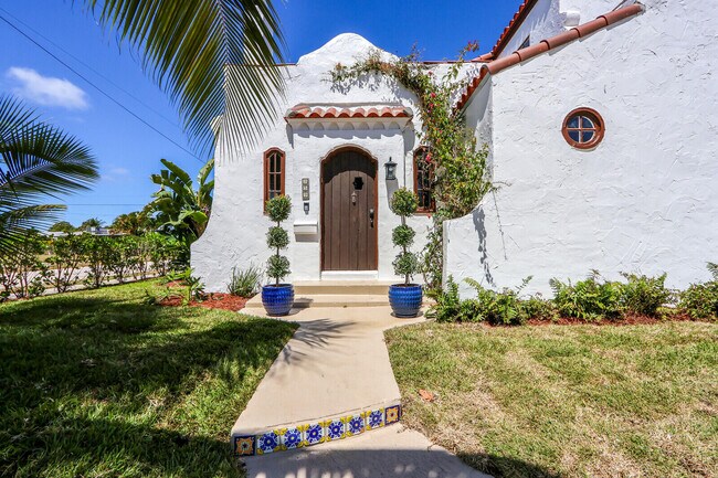 Foto del edificio - 359 Greenbriar Dr