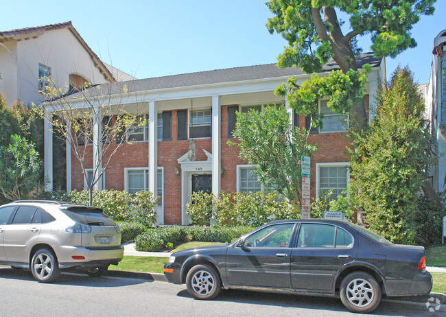 Building Photo - 145 S Roxbury Dr