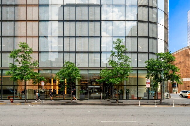 Building Photo - 600 N Fairbanks Ct