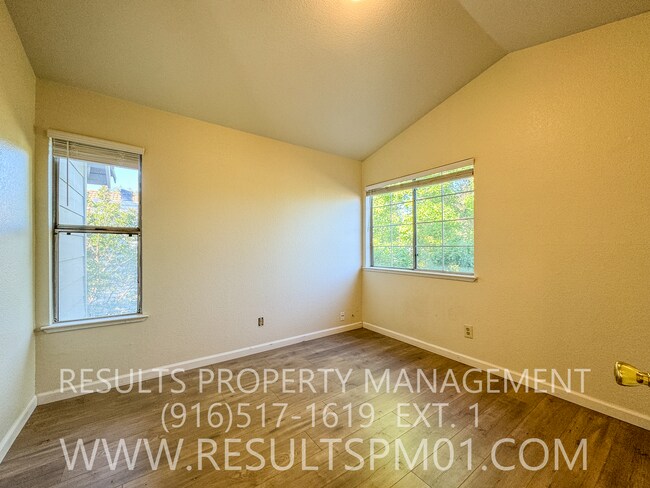 Foto del edificio - 4 Bedroom Rocklin Beauty. Pet Friendly