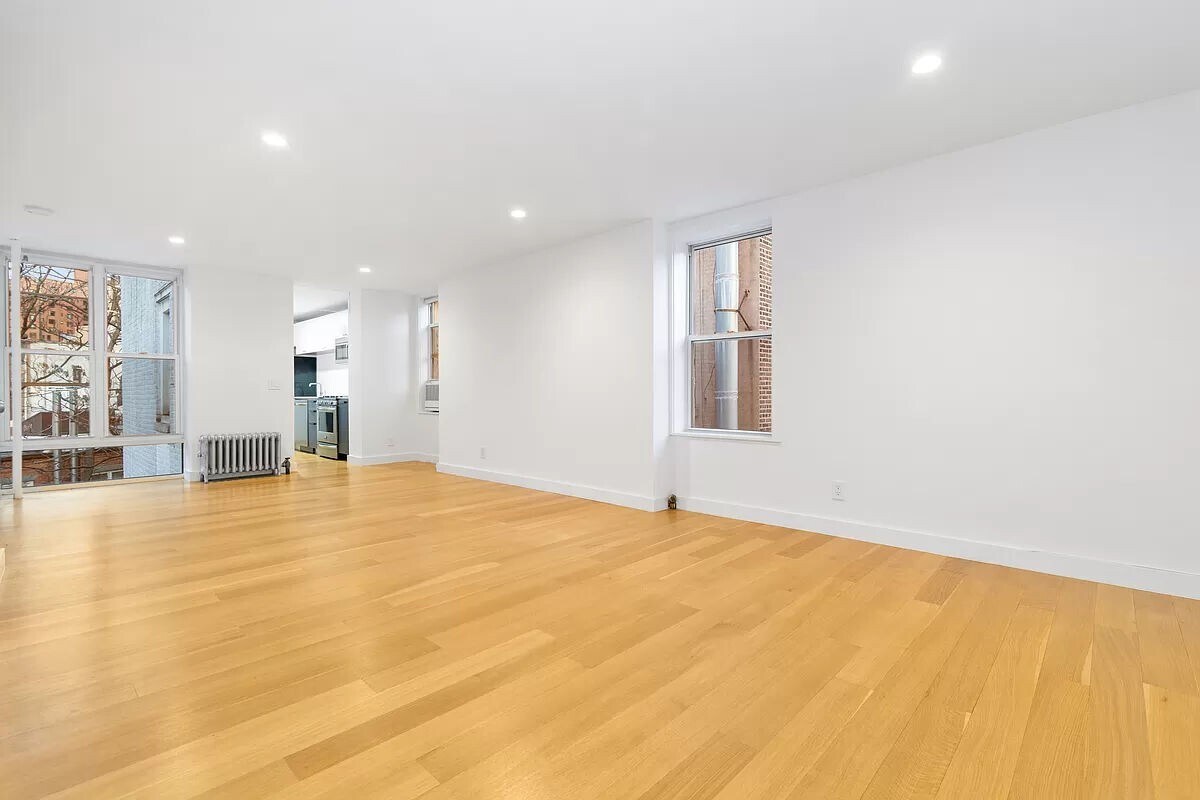239 Bleecker Street Room for Rent in New York, NY