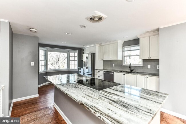 Building Photo - 2009 Wellfleet Ct