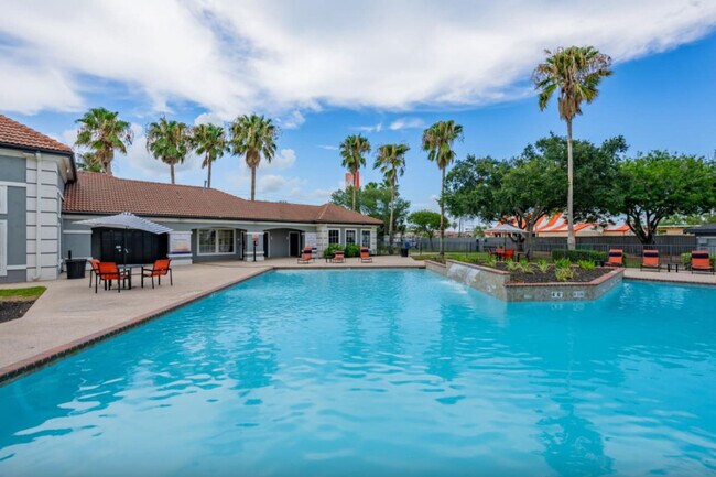 Foto del edificio - 6225 Saratoga Blvd