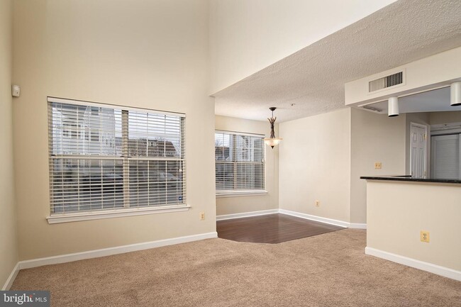 Building Photo - 14005 Vista Dr