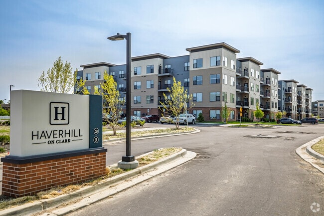 Señal de Haverhill en Clark - Haverhill on Clark