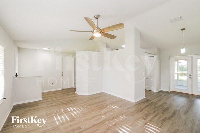 Building Photo - 29 Brian Ln