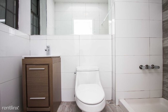 Foto del edificio - 461 Chauncey St