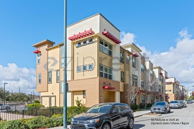 Building Photo - 5572 Campbell Ln