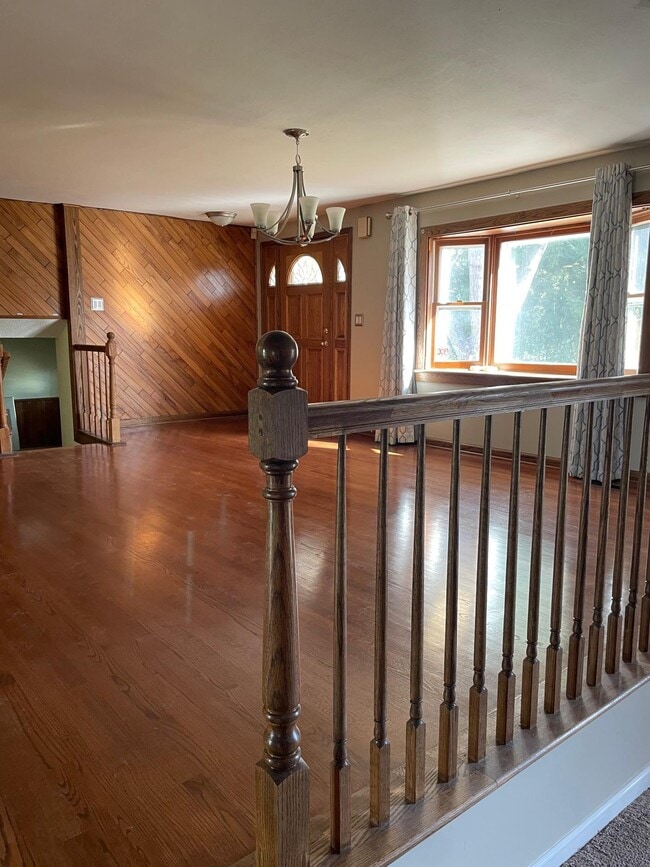 Foto del edificio - 518 Rita Dr