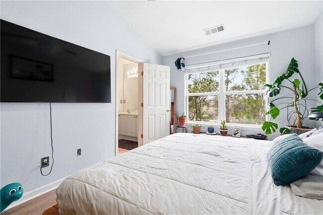 Foto del edificio - 1149 Liberty Pkwy NW