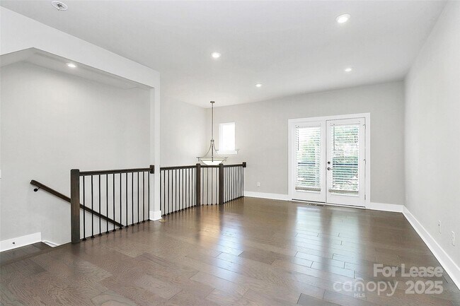 Foto del edificio - 3726 Sky Haven Dr