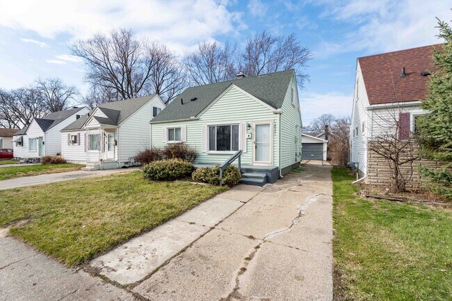 Foto del edificio - 14921 Myola Ave