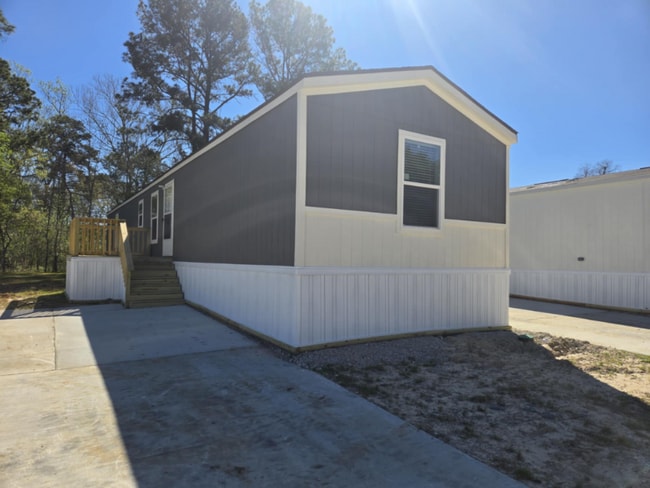 Building Photo - 22261 McCleskey Rd