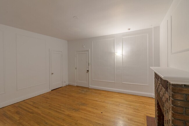 Photo du bâtiment - 2100 Rue du Fort