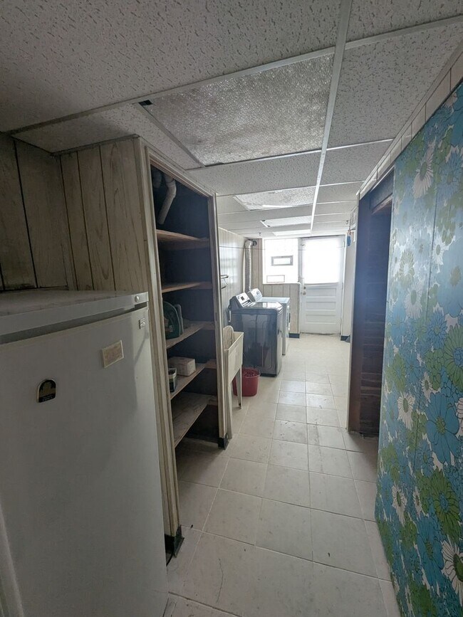 Building Photo - 8637 Agusta St