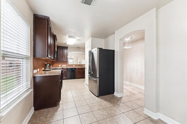 Foto del edificio - 17919 Hollow Hill Ln