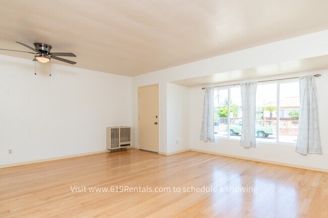 Building Photo - 3 Bedroom, 2 Bath House with Large Backyard