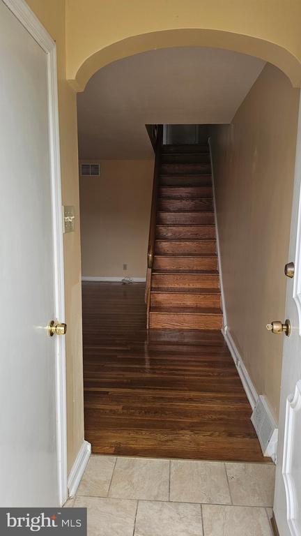 Foto del edificio - 6721 Leonard St