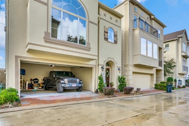 Building Photo - 9102 Harbor Hills Dr