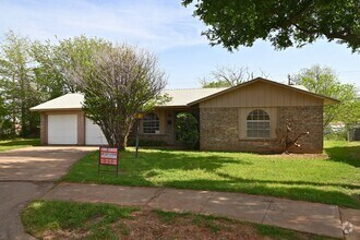 Building Photo - 4 Brandy Ln