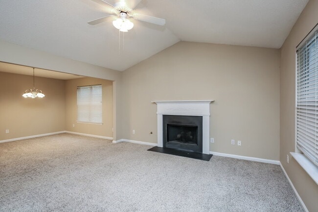 Building Photo - 3985 Vail Cir