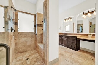 Building Photo - 26006 Carolina Cherry Ct