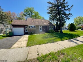 Building Photo - 105 Independence Dr
