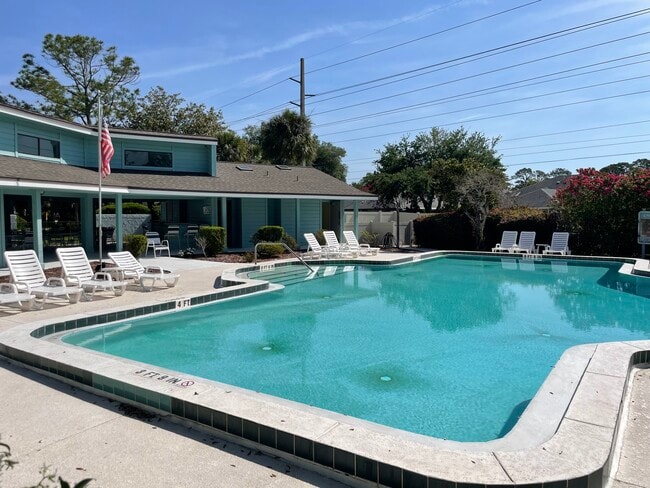 Foto del edificio - 806 Marsh Cove Pl