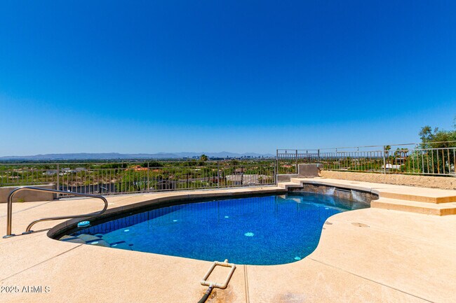 Foto del edificio - 6526 N 37th St