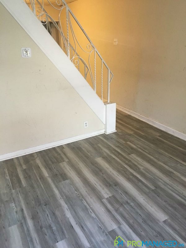Foto del edificio - 2618 E Madison St