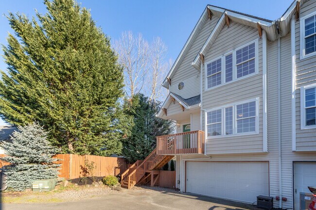 Building Photo - 8730 SW Case Ct