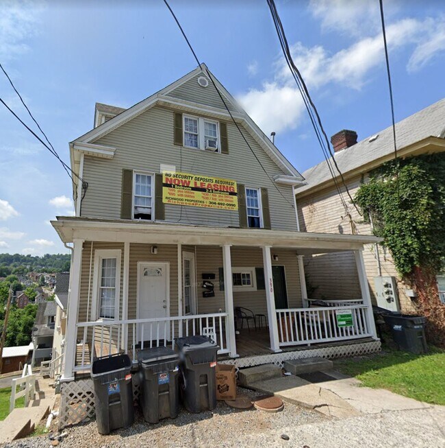 Building Photo - 390 Forest Ave