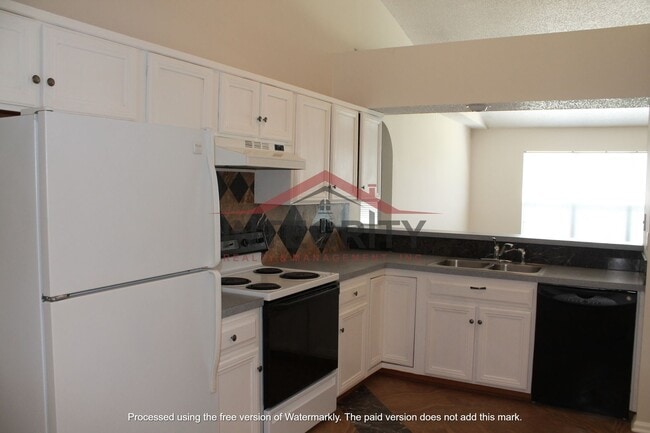 Foto del edificio - 3 bed/2.5 bath in Lake Asbury
