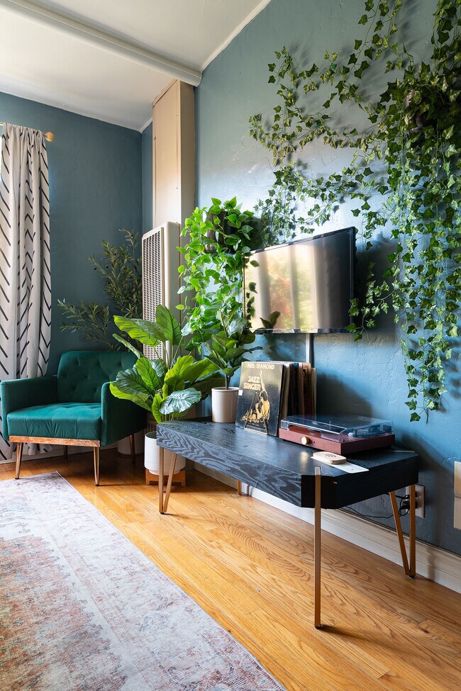 Foto del edificio - The Adelon - FURNISHED SUITES