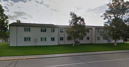 Building Photo - 424 E Dogwood Ave