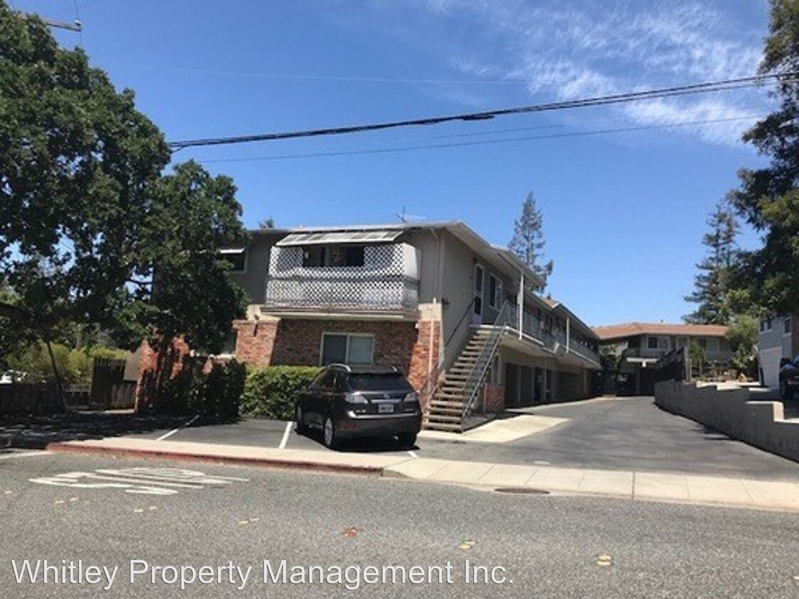 Foto principal - 3180 Oak Knoll Dr