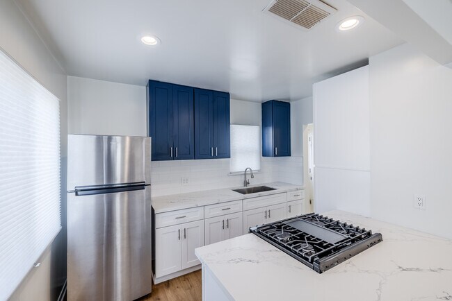 Foto del edificio - 436 Rosecrans Ave