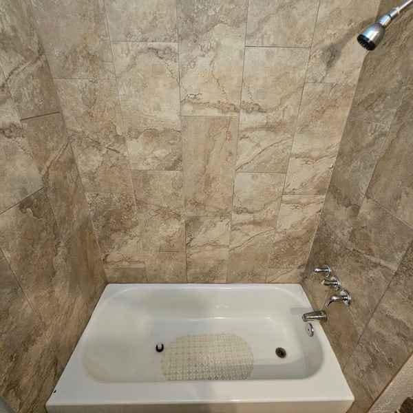 Building Photo - 4 Sandy Ln