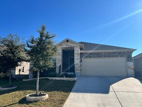 Building Photo - 528 Elm Green St