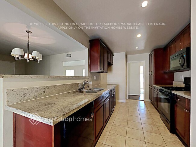 Foto del edificio - 21717 Bryant St