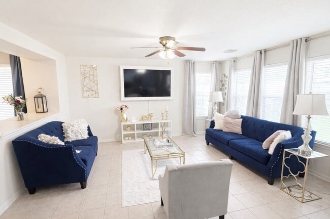 Foto del edificio - 4215 Oakview Creek Ln