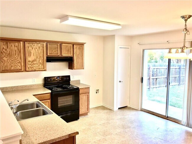 Building Photo - 1533 Coriander Dr