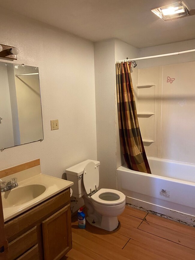 Foto del edificio - House for rent in Kettle Falls