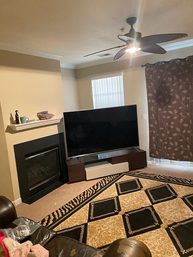 Foto del edificio - 2439 Coopers Branch Ct