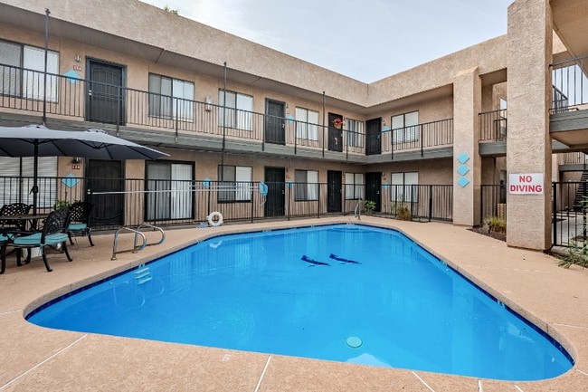 Photo - 3816 E McDowell Rd (Phoenix, AZ) Apartment